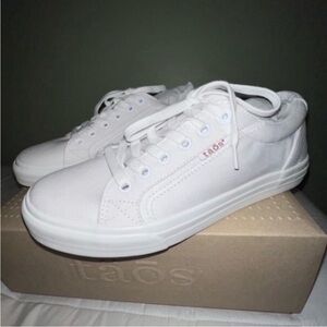 Taos Plim Soul White Canvas Sneakers Size 9